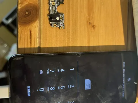 ASUS ZenFone 5Z 無法充電維修紀錄